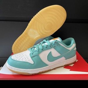 Nike Dunks low Teal-Zeal Women’s  8 Dunks